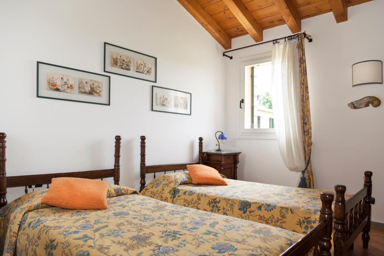 Agriturismo Terre Bianche 테올로 외부 사진